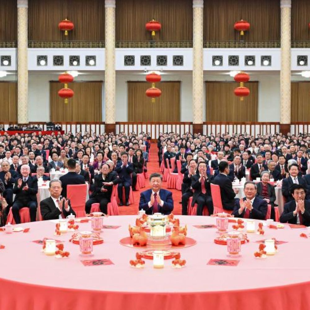 中共中央国务院举行春节团拜会